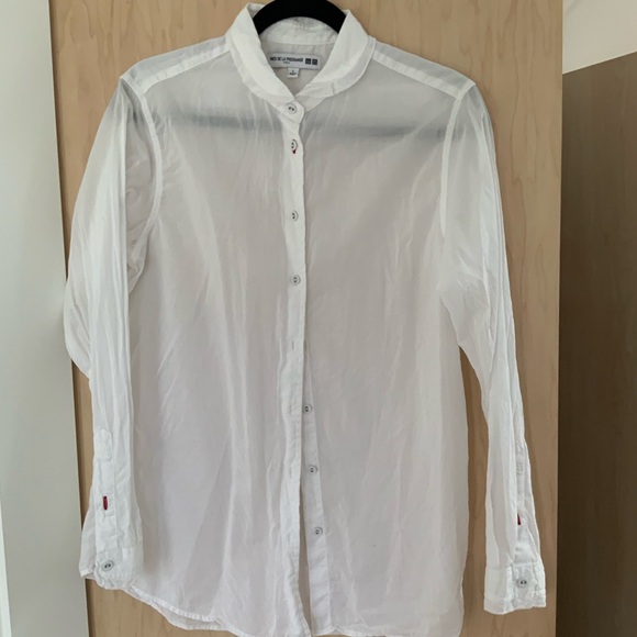 Ines de la fressange for Uniqlo lightweight button down. - Picture 1 of 3